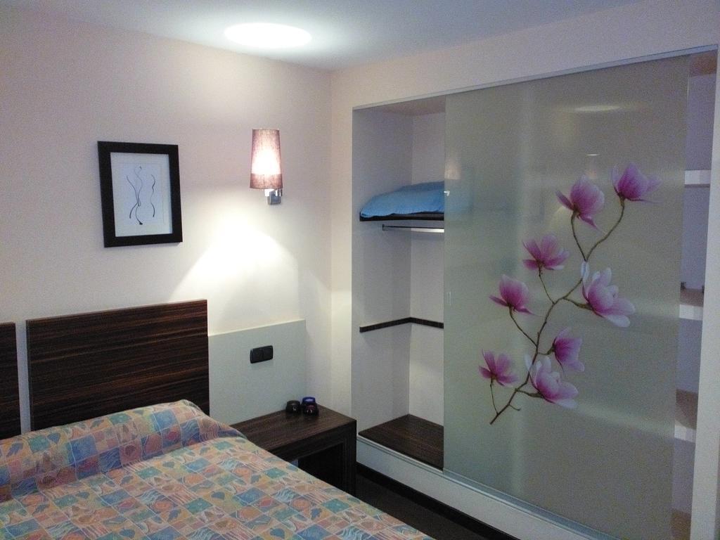 Hostal - Restaurante Asador Esperanza Huesca Rom bilde