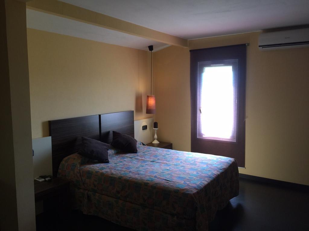 Hostal - Restaurante Asador Esperanza Huesca Eksteriør bilde