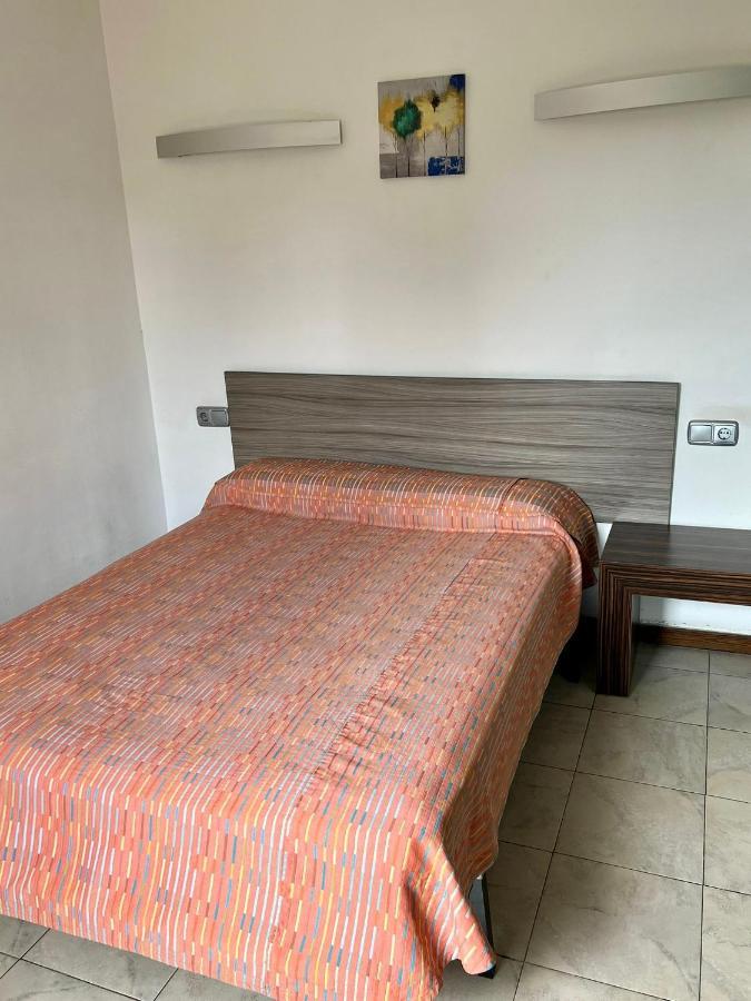Hostal - Restaurante Asador Esperanza Huesca Eksteriør bilde